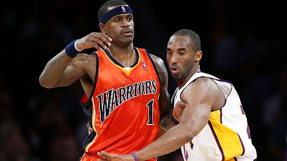 Stephen Jackson, left, is not a big fan of Kobe Bryant these days. (GETTY IMAGES)