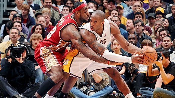 LeBron James will try to uncrown the real king, Kobe Bryant, on Christmas Day.