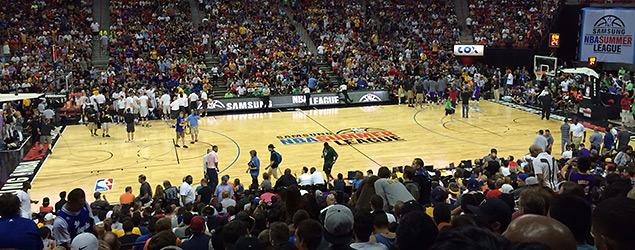 Fans filled the Thomas & Mack Arena for the Lakers-Knicks game.