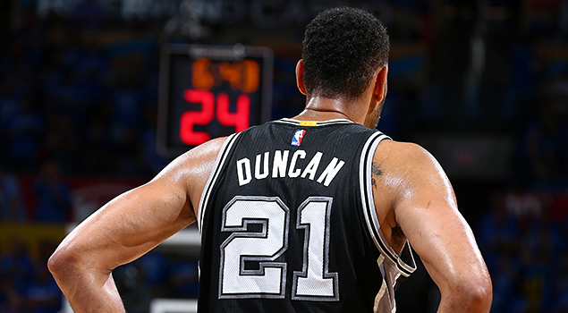 Tim Duncan retires after 19 seasons with the Spurs. (GETTY IMAGES)